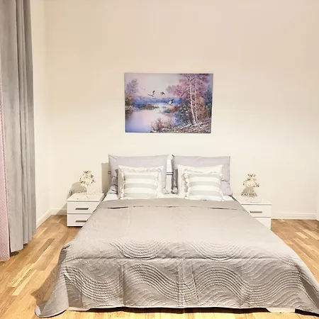 New! Romantic Apartment! In Centre! Florence! アパート プラハ
